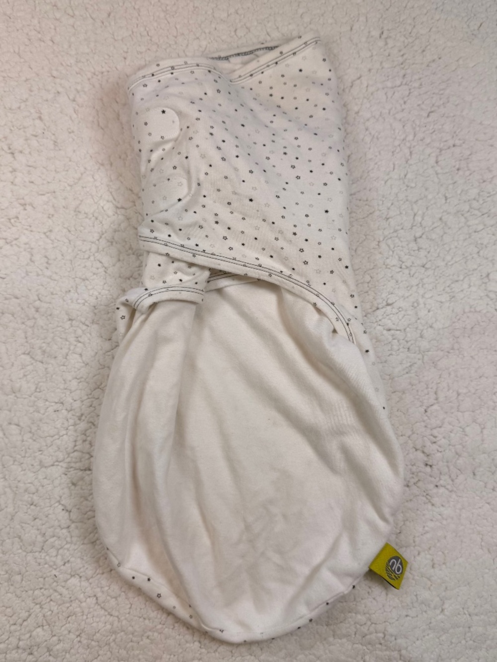 Nested Bean Zen Swaddle Classic – Gently Weighted White Stardust 0-6M